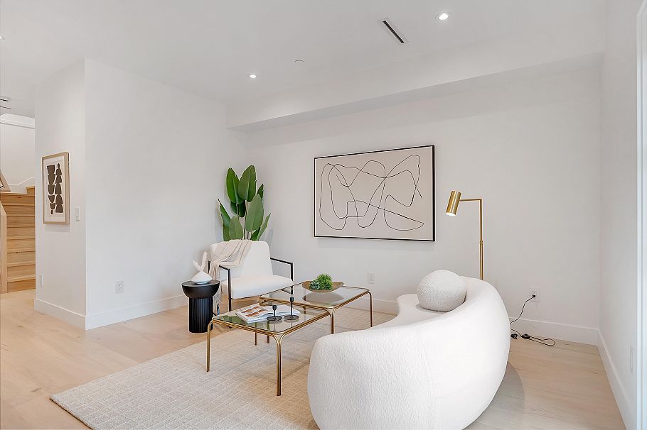 265 W 6th Street North Vancouver, BC - 9
