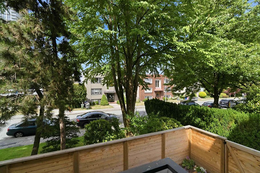 202 1476 W 10th Avenue Vancouver, BC - 21