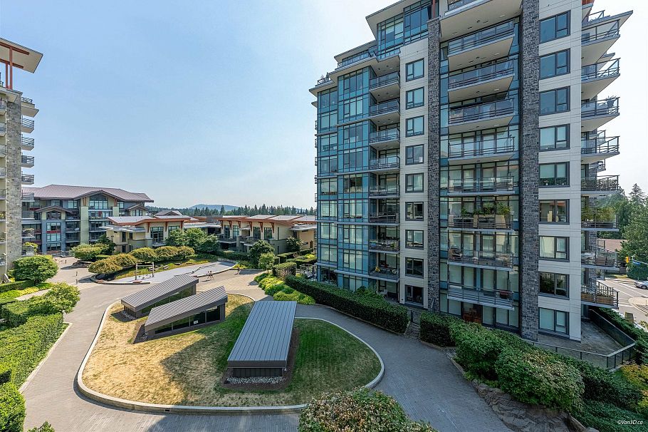 504 2780 Valley Centre Avenue North Vancouver, BC - 24