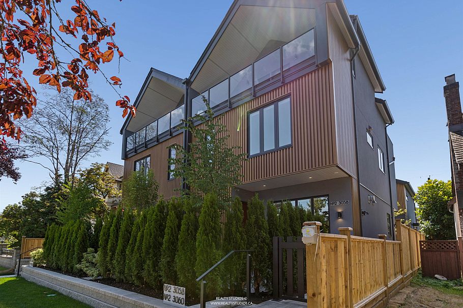 2 3058 W 34th Avenue Vancouver, BC - 38