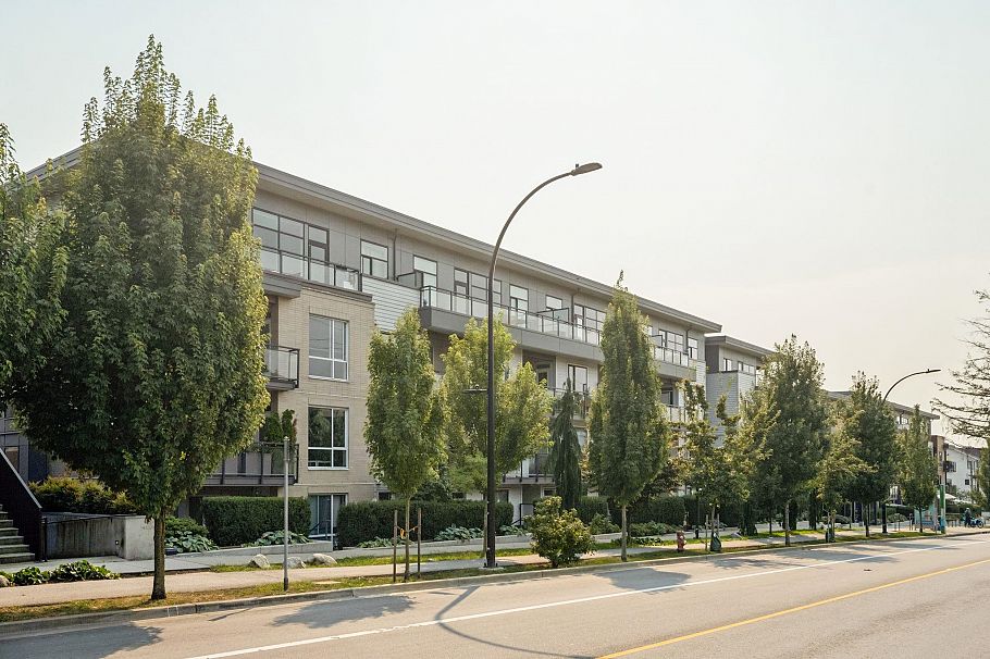 105 625 E 3rd Street North Vancouver, BC - 2