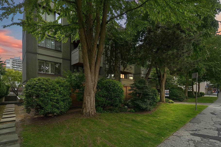 202 1476 W 10th Avenue Vancouver, BC - 23