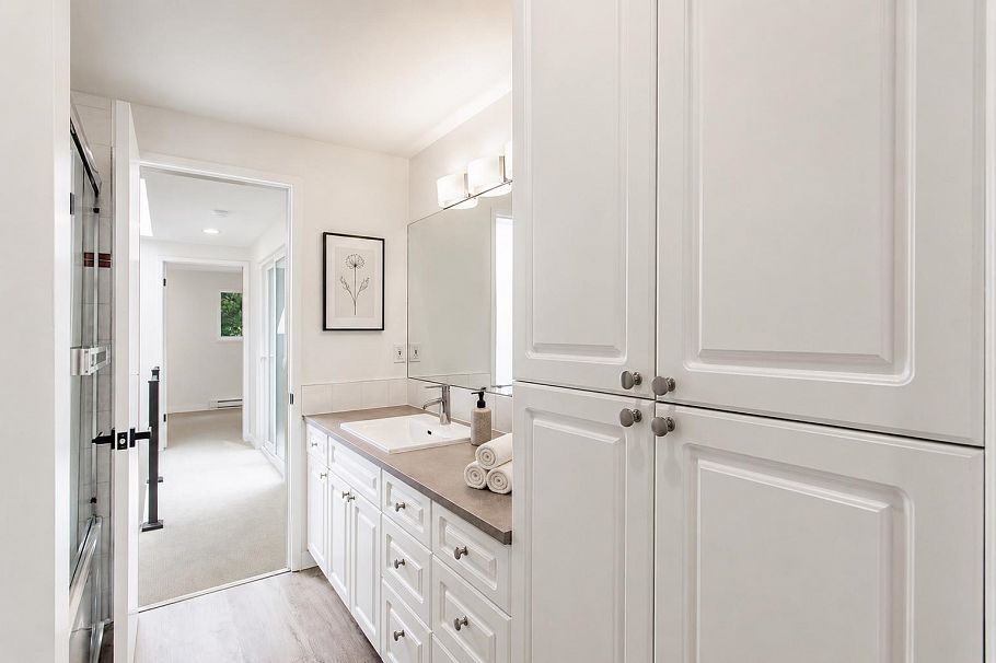 962 E 11th Avenue Vancouver, BC - 31