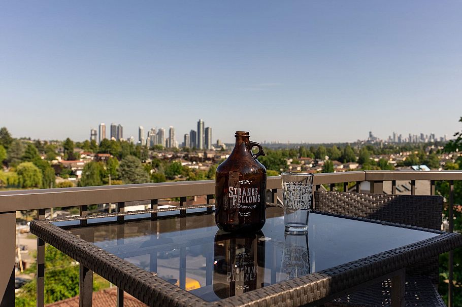 219 2910 E Pender Street Vancouver, BC - 24