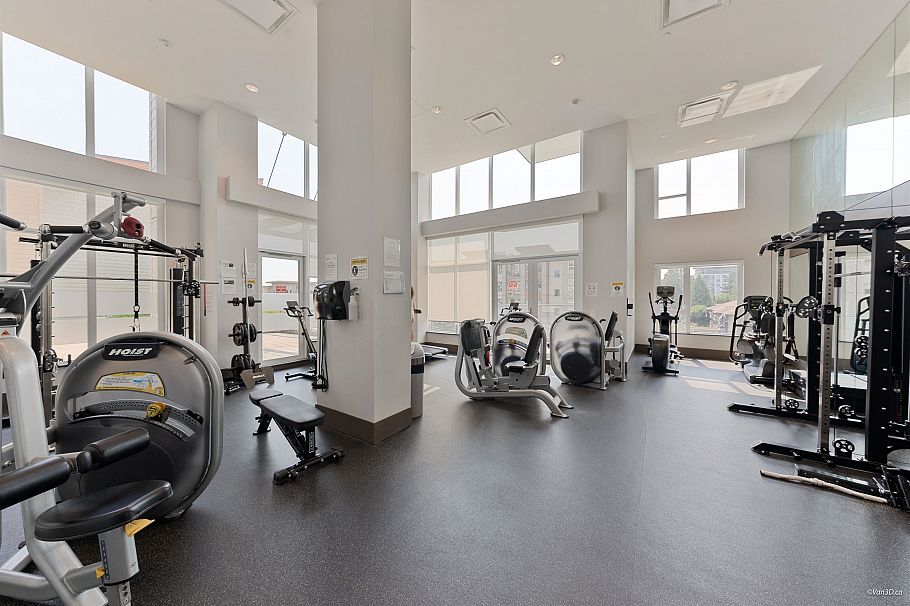 504 2780 Valley Centre Avenue North Vancouver, BC - 14