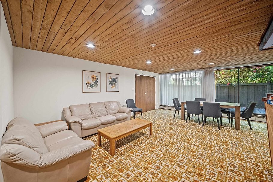 210 141 W 13th Street North Vancouver, BC - 23