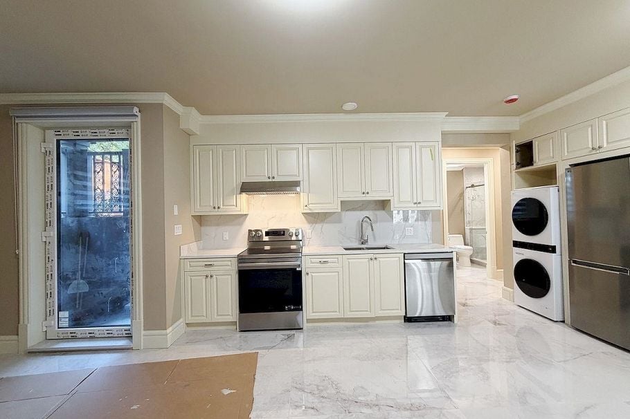 2 38xx W   36TH AVENUE, Vancouver BC V6N 2S5 Vancouver, BC - 3