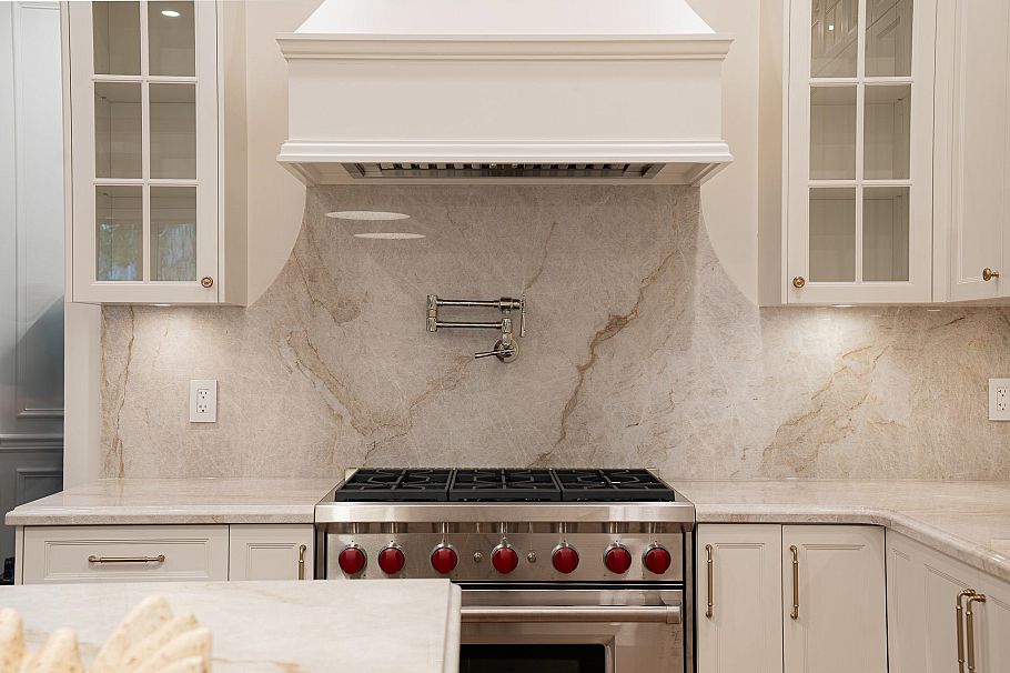 1 127 W 17th Avenue Vancouver, BC - 3