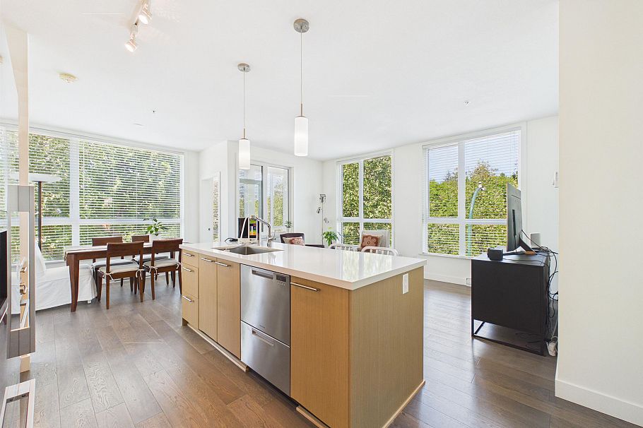 202 5325 West Boulevard Vancouver, BC - 13