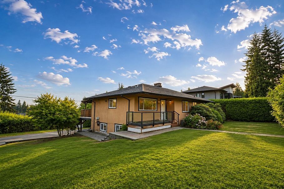 799 Donegal Place North Vancouver, BC - 18
