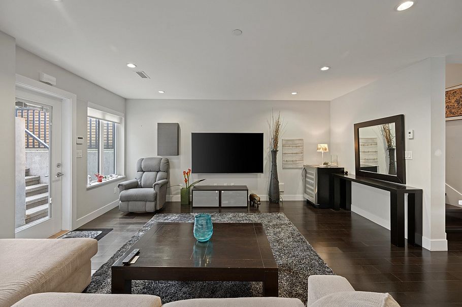 285 E 19th Avenue Vancouver, BC - 25