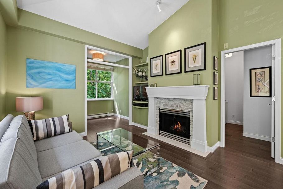 313 1675 W 10th Avenue Vancouver, BC - 9