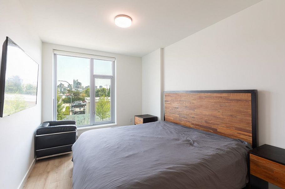 107 755 Harbourside Drive North Vancouver, BC - 18
