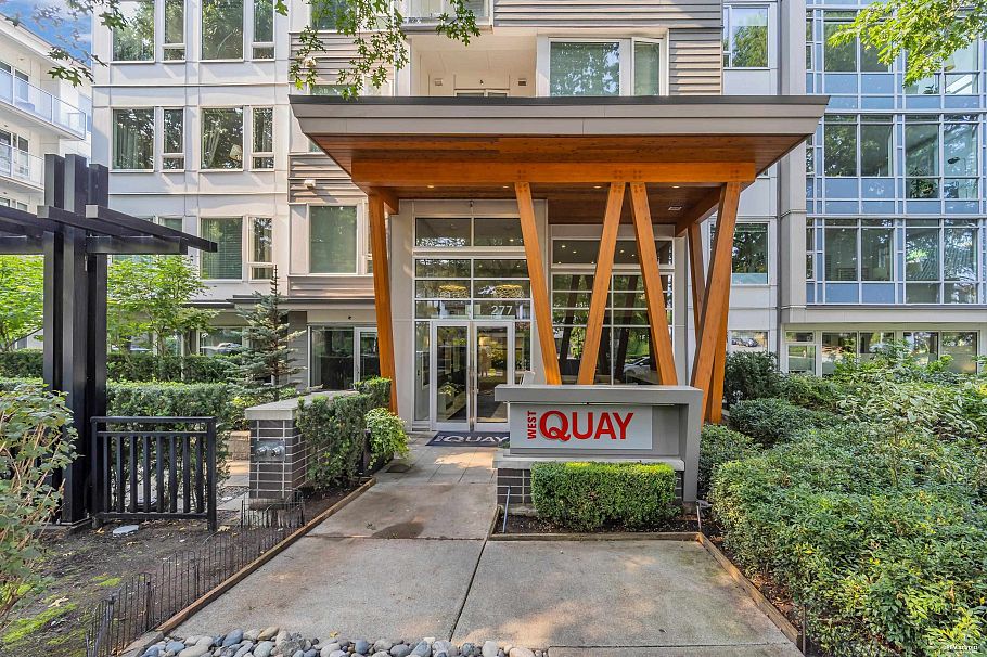 315 255 W 1st Street North Vancouver, BC - 2