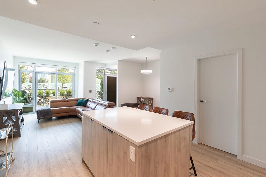 107 755 Harbourside Drive North Vancouver, BC - 13