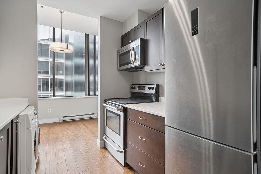 701 1010 Howe Street Vancouver, BC - 10