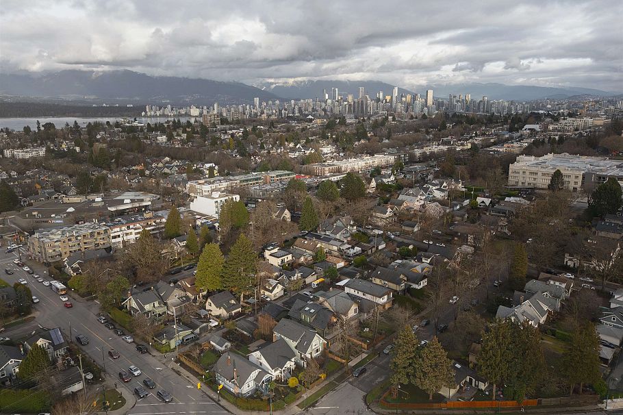 1 2755 W 11th Avenue Vancouver, BC - 37