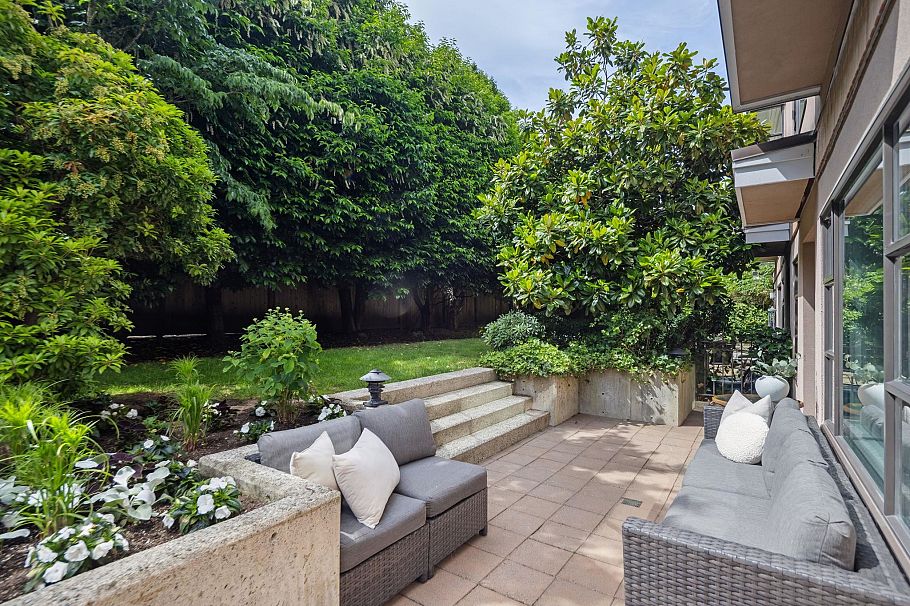 104 2119 Yew Street Vancouver, BC - 2