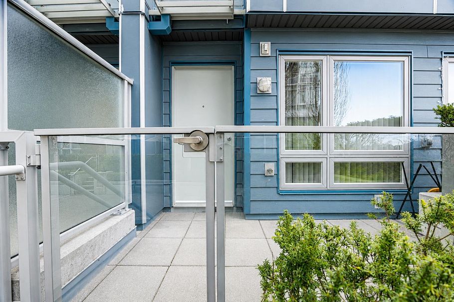 4888 Eldorado Mews Vancouver, BC - 4