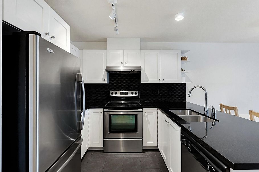 213 738 E 29th Avenue Vancouver, BC - 10
