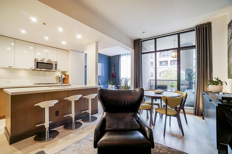 205 531 Beatty Street Vancouver, BC - 32