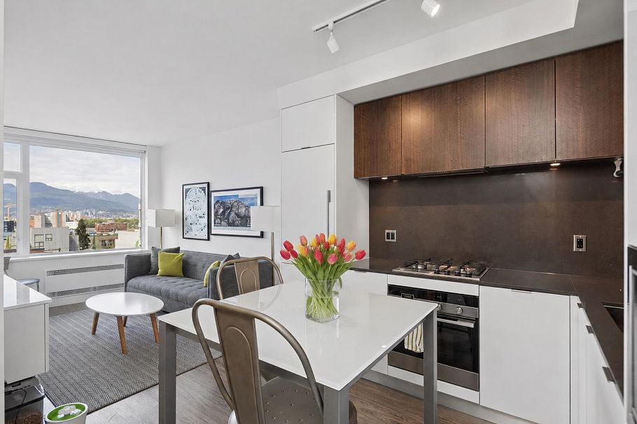 604 209 E 7th Avenue Vancouver, BC - 1