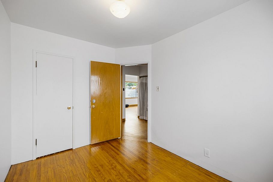 7544 Main Street Vancouver, BC - 24