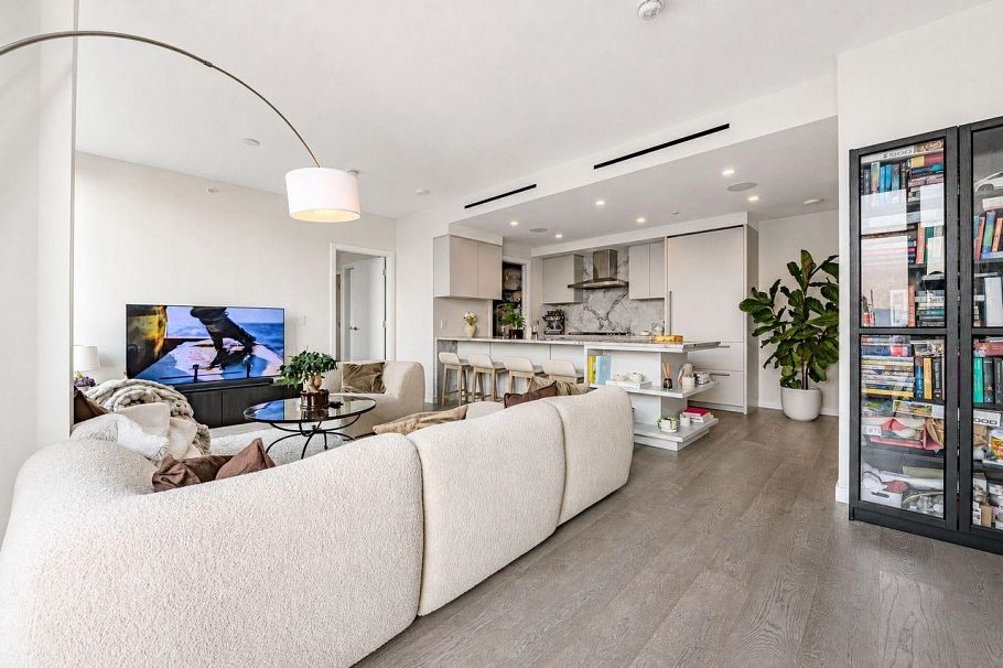 3005 1335 Howe Street Vancouver, BC - 11