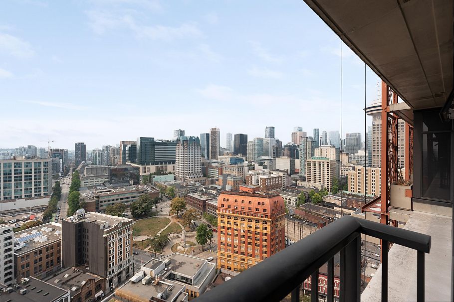 2908 128 W Cordova Street Vancouver, BC - 16