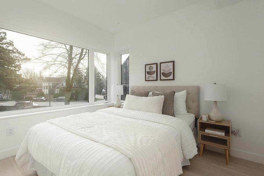 1 2755 W 11th Avenue Vancouver, BC - 23