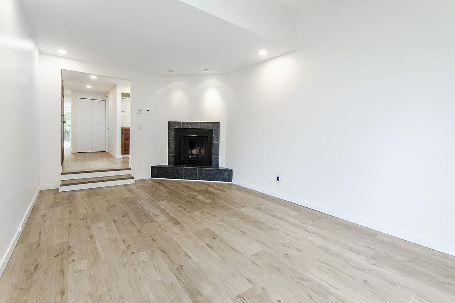 962 E 11th Avenue Vancouver, BC - 9