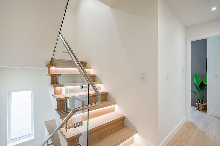 1 456 E 38th Avenue Vancouver, BC - 20