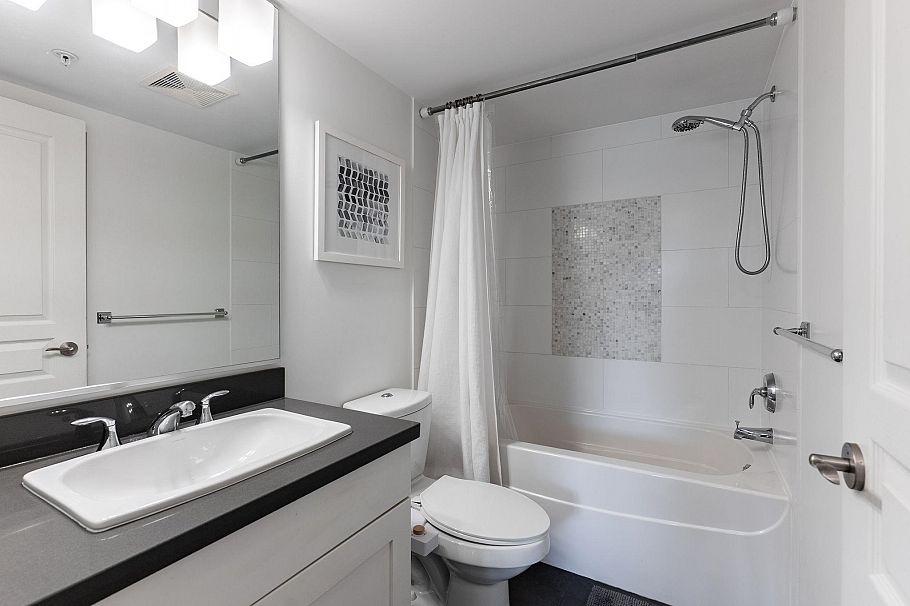213 738 E 29th Avenue Vancouver, BC - 15