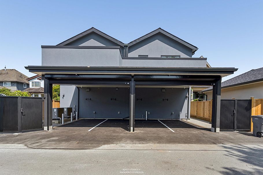 2 3058 W 34th Avenue Vancouver, BC - 36