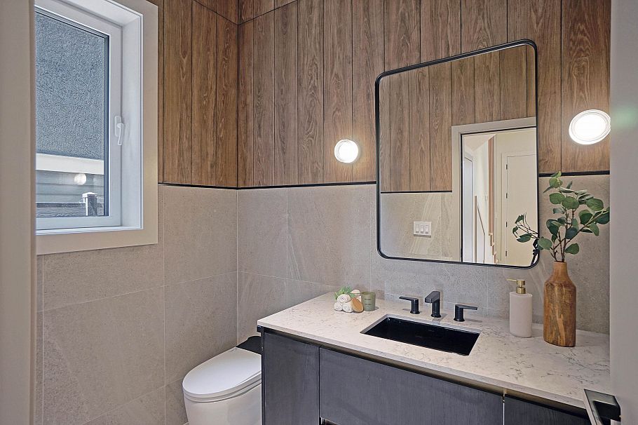 1 3315 W 10th Street Vancouver, BC - 10