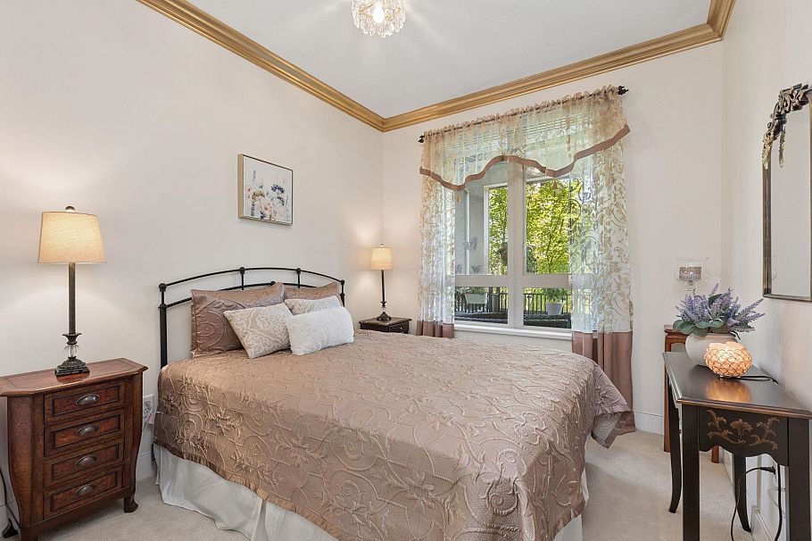203 1111 E 27th Street North Vancouver, BC - 15