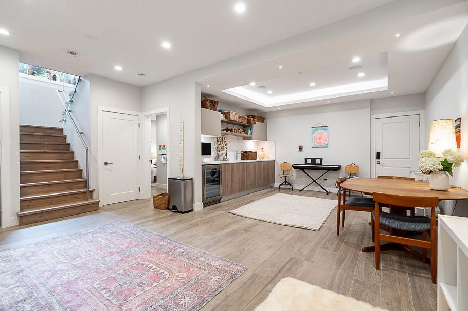 955 Forest Hills Drive North Vancouver, BC - 29