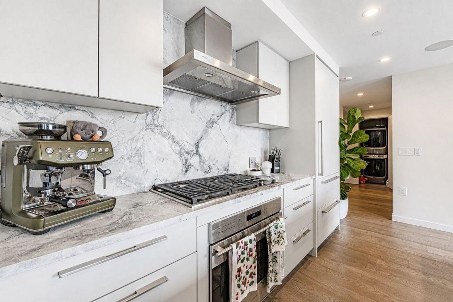 3005 1335 Howe Street Vancouver, BC - 19