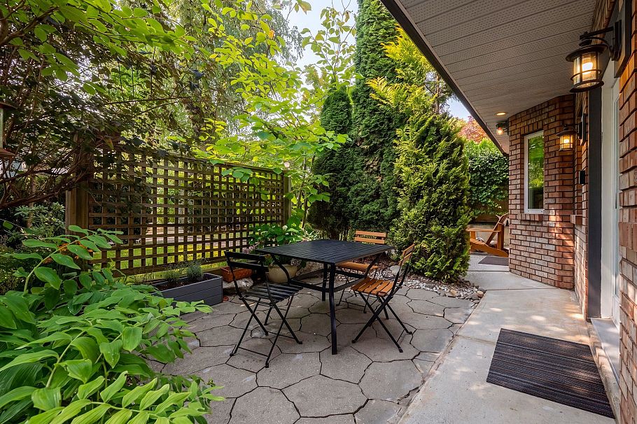 2183 Napier Street Vancouver, BC - 32