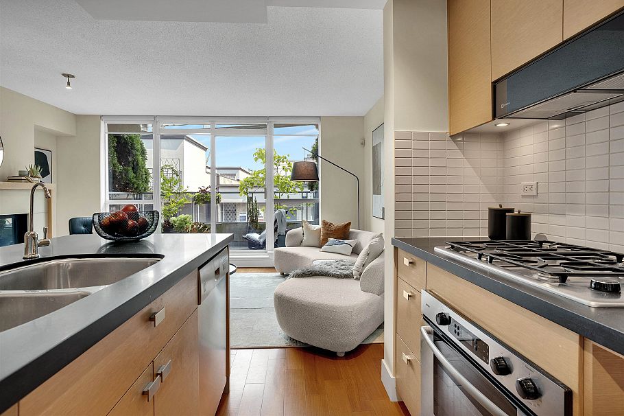 202 1530 W 8th Avenue Vancouver, BC - 14