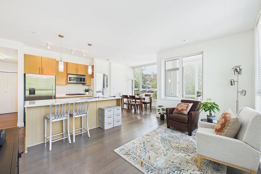 202 5325 West Boulevard Vancouver, BC - 9