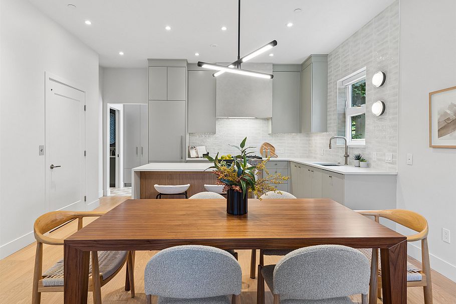 2 3058 W 34th Avenue Vancouver, BC - 6