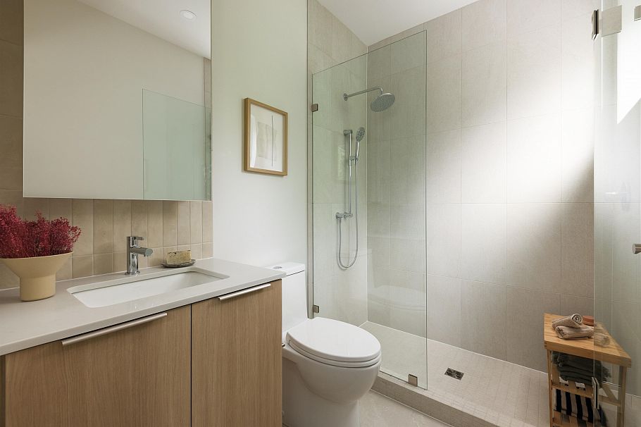 3 595 E 49th Avenue Vancouver, BC - 15