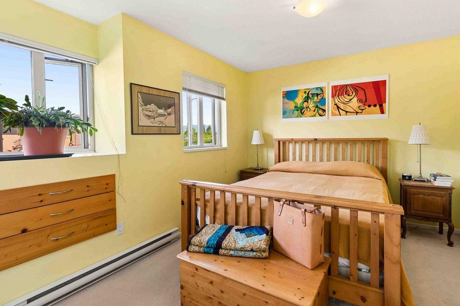 13 2389 Charles Street Vancouver, BC - 20