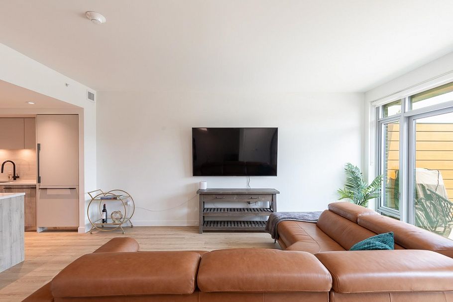 107 755 Harbourside Drive North Vancouver, BC - 5