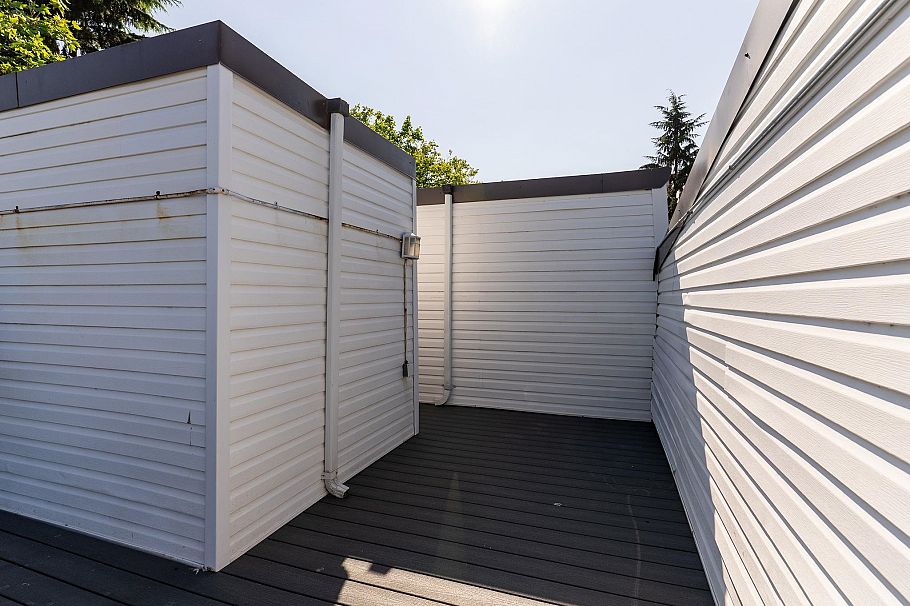 219 2910 E Pender Street Vancouver, BC - 25