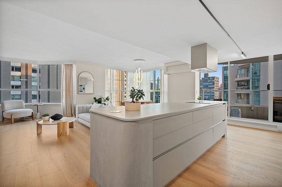 903 717 Jervis Street Vancouver, BC - 3