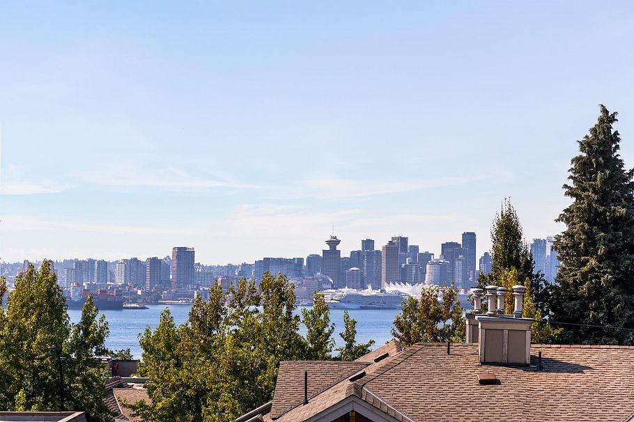 265 W 6th Street North Vancouver, BC - 31