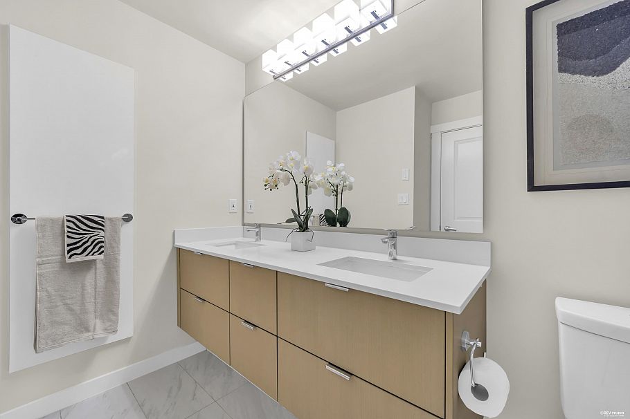 315 255 W 1st Street North Vancouver, BC - 23
