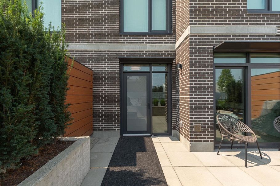107 755 Harbourside Drive North Vancouver, BC - 2